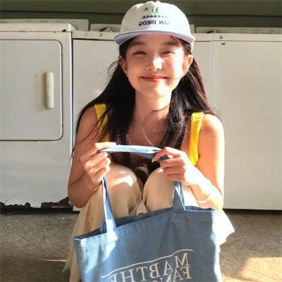 路过我年少时光的蓝色